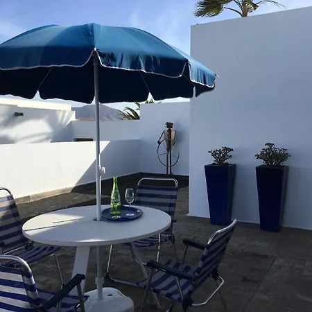 De La Vista * Playa Blanca (Lanzarote)